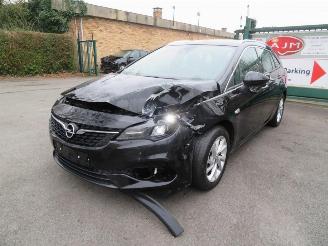 Schade motor Opel Astra TVA DéDUCTIBLE 2021/2
