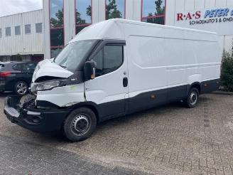 dommages autobus Iveco New Daily New Daily VI, Van, 2014 33S16, 35C16, 35S16 2018/5