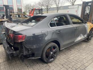 damaged commercial vehicles Volkswagen Jetta  2016/1