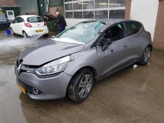 damaged commercial vehicles Renault Clio Clio IV (5R), Hatchback 5-drs, 2012 1.5 Energy dCi 90 FAP 2015/9