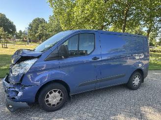 damaged commercial vehicles Ford Transit Custom 2.2 2016/4