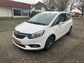 Schadeauto Opel Zafira TOURER 2.0 cdti 2018/1