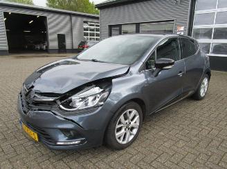 Unfall Kfz Van Renault Clio 0.9 TCE LIMITED 2018/10