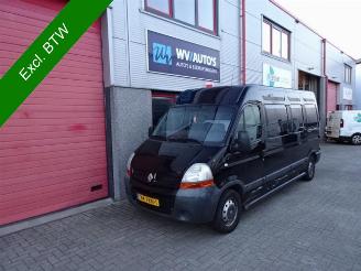 Schade scooter Renault Master T35 2.5dCi L3H2 3 zits 2004/6