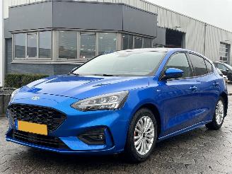 damaged scooters Ford Focus 1.5 EcoBoost ST Line Business 2019/5
