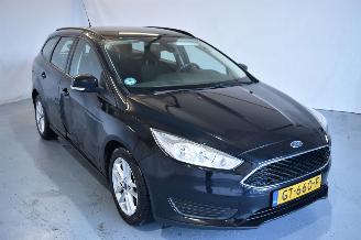 damaged motor cycles Ford Focus 1.0 TREND EDITION 2015/8