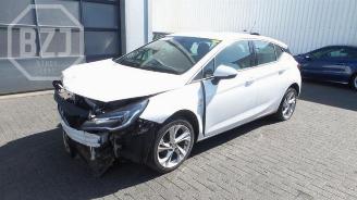 uszkodzony samochody osobowe Opel Astra Astra K, Hatchback 5-drs, 2015 / 2022 1.0 SIDI Turbo 12V 2017
