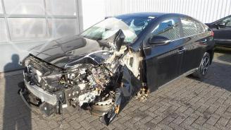Coche accidentado Hyundai Ioniq  2019/4