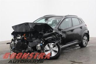 damaged commercial vehicles Hyundai Kona Kona (OS), SUV, 2017 39 kWh 2020/12