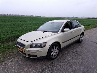 occasion commercial vehicles Volvo S-40 1.8 16v 2004/10