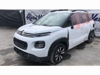 Vaurioauto  commercial vehicles Citroën C3 Aircross 1.2 WATERSCHADE 2019/10