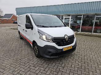 dommages fourgonnettes/vécules utilitaires Renault Trafic 1.6 dCi 125 Twin Turbo Bestel  Diesel 1.598cc 92kW (125pk) 2017/10