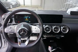 Mercedes Cla-klasse 200 120kW Shooting Brake Panoramadak Business Solution AMG picture 28