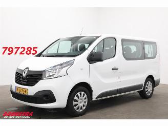 damaged commercial vehicles Renault Trafic Passenger 1.6 DCI 9-Persoons Airco S/S 179.804 km! 2018/1