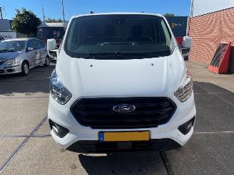 damaged commercial vehicles Ford Tourneo Custom  2021/8