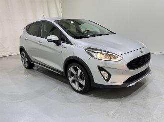 damaged caravans Ford Fiesta Crossover 1.0 Active Airco 2019/4