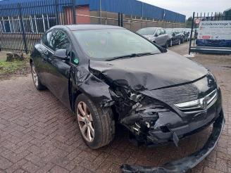 Damaged car Opel Astra Astra J GTC (PD2/PF2), Hatchback 3-drs, 2011 / 2018 1.4 Turbo 16V ecoFLEX 140 2014/11