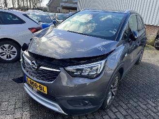 Schade bestelwagen Opel Crossland X  1.2 Turbo Automaat  ( Panorama dak )  21400 KM 2019/4