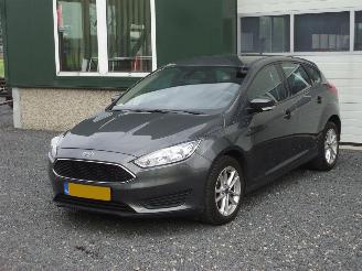 Unfall Kfz Roller Ford Focus 1.0 Trend Navi Cruise 2015/6