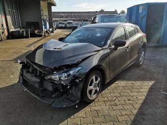 damaged passenger cars Mazda 3  2015