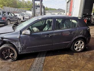 Voiture accidenté Opel Astra Astra H (L48), Hatchback 5-drs, 2004 / 2014 1.4 16V Twinport 2008/1