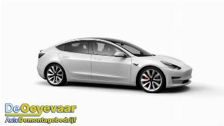 Vaurioauto  passenger cars Tesla Model 3 Model 3, Sedan, 2017 EV AWD 2019/11