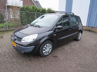 voitures fourgonnettes/vécules utilitaires Renault Scenic 1.6 Airco Radio/CD 165.000 Km 2005/1