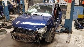 damaged passenger cars Volkswagen Polo Polo 1.2 TDI Bluemotion Comfortline 2012/1