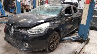 damaged commercial vehicles Renault Clio Clio 1.5 DCI Eco Expression 2013/10