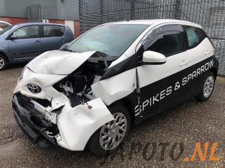 dommages fourgonnettes/vécules utilitaires Toyota Aygo Aygo (B40), Hatchback, 2014 1.0 12V VVT-i 2018/10