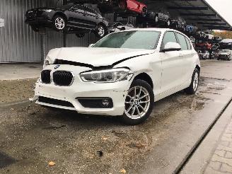 Vaurioauto  commercial vehicles BMW 1-serie 118i 2017/8