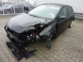 damaged passenger cars Seat Leon 1.4 TSI 2015/11