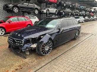 Vaurioauto  commercial vehicles Mercedes E-klasse E220 d Kombi 2019/9