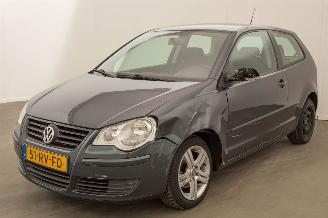 damaged commercial vehicles Volkswagen Polo 1.4 TDI Optive Airco 2005/9