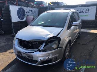 uszkodzony samochody osobowe Opel Zafira Zafira (M75), MPV, 2005 / 2015 1.9 CDTI 2008/1
