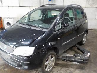 Damaged car Fiat Idea Idea (350AX) MPV 1.4 16V (Euro 5) [70kW]  (01-2004/12-2012) 2007/4
