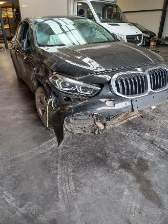 Damaged car BMW A3 116i www.midelo-onderdelen.nl 2023/1