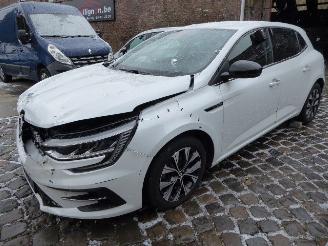 Schade motor Renault Mégane Limited 2021/12