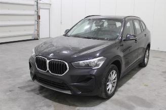 damaged commercial vehicles BMW X1  2022/2