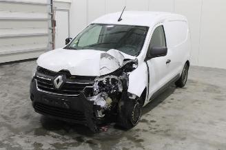damaged passenger cars Renault Express  2021/12