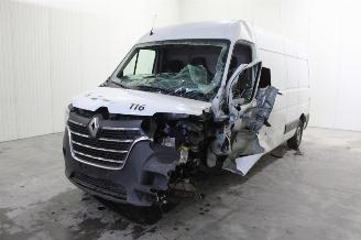 damaged commercial vehicles Renault Master  2023/2
