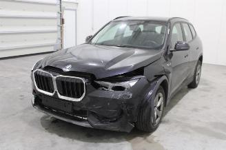 uszkodzony przyczepy kampingowe BMW X1  2023/1
