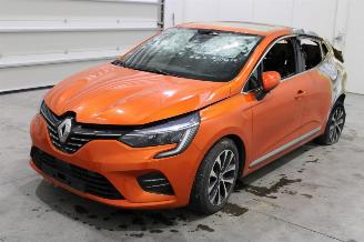dañado vehículos comerciales Renault Clio  2021/5