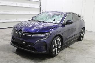 krockskadad bil bromfiets Renault Mégane Megane 2023/10