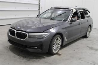 Damaged car BMW 5-serie 530 2023/8