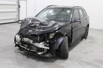 Vaurioauto  passenger cars BMW X1  2020/7