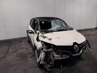 škoda dodávky Renault Captur  2017/5