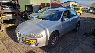 occasion commercial vehicles Alfa Romeo 147 2007 2.0 16v AR32310 Zilver 565/A onderdelen 2007/9