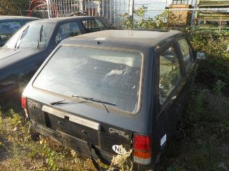 voitures fourgonnettes/vécules utilitaires Opel Corsa  1993/1