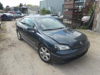 Auto incidentate Opel Astra coupe 2001/1